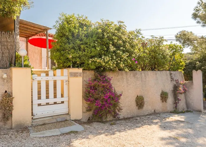 La Bastide, En Duplex Idealement Situee A Quelques Pas De La *