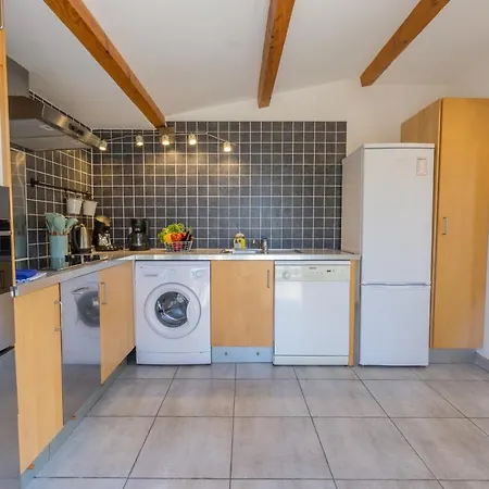 La Bastide, En Duplex Idealement Situee A Quelques Pas De La