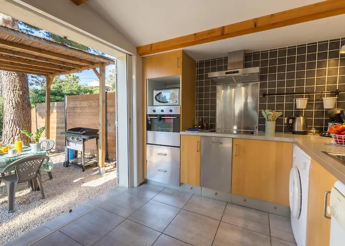 La Bastide, En Duplex Idealement Situee A Quelques Pas De La