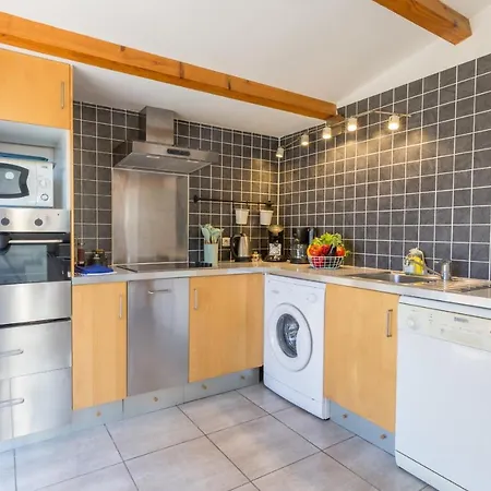 Feriehus La Bastide, En Duplex Idealement Situee A Quelques Pas De La Hyères
